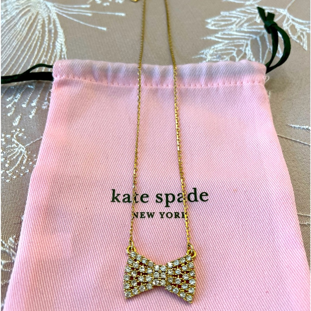 NWOT Kate Spade gold sparkly bow 🎀 necklace